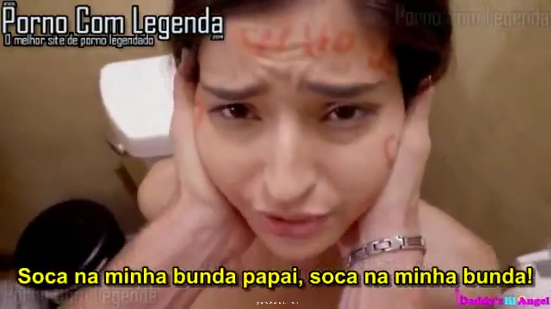 Pornocomlegendas padrasto comendo o cu da enteada, socando o pau bem fundo.