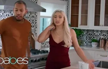 Meninas novas dando o cu com vontade e gritaria