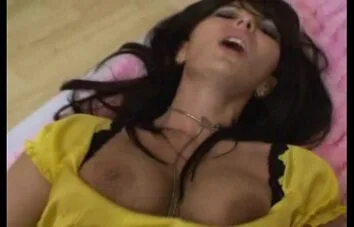 Sexo anal mulher deixando o rabo melado de tesão