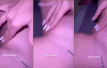 Grazi Mourao brincando com a bucetinha