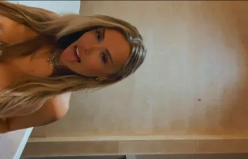 Caiu na net a Corinna Kopf pelada