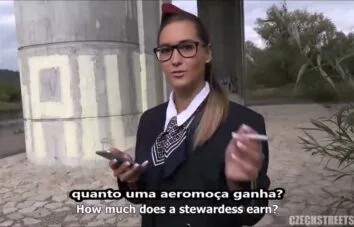 Pornô com legenda aeromoça traiu o namorado por dinheiro
