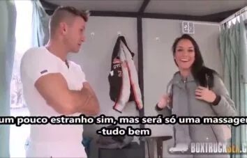 Pornôcomlegenda massagista cobrou o serviço com uma transa