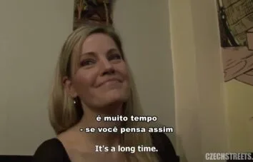 Pornocomlegendado Loira foi convencida a transar no banheiro do bar
