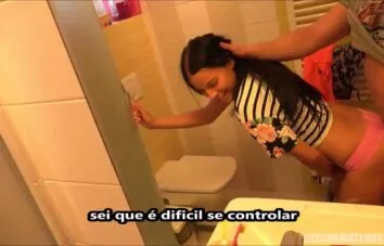 Pornolegenda Sortudo realizou a fantasia com duas irmãs gêmeas