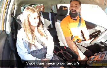 Sexo com legenda aluna safada provocou o instrutor durante a aula